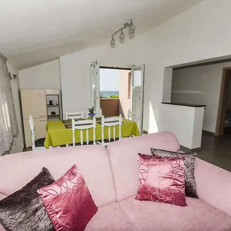 Apartment Roko *